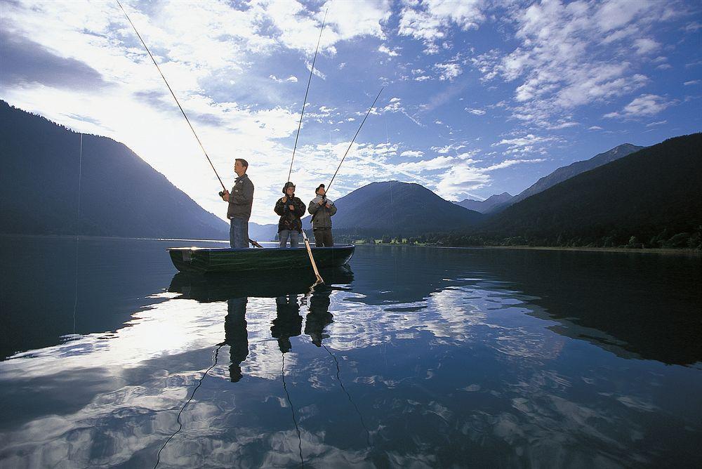 Strandhotel Am Weissensee Eksteriør bilde